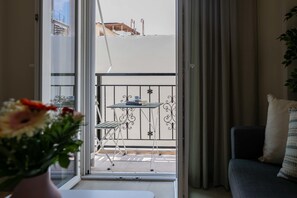 1 bedroom, Internet - Home Easy Kalamata - Modern Space Priv Parking (Kalamata)