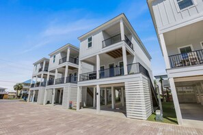 Exterior - Whimsical Way- Beach Access  Pool  built in 2025 (Gulf Shores)