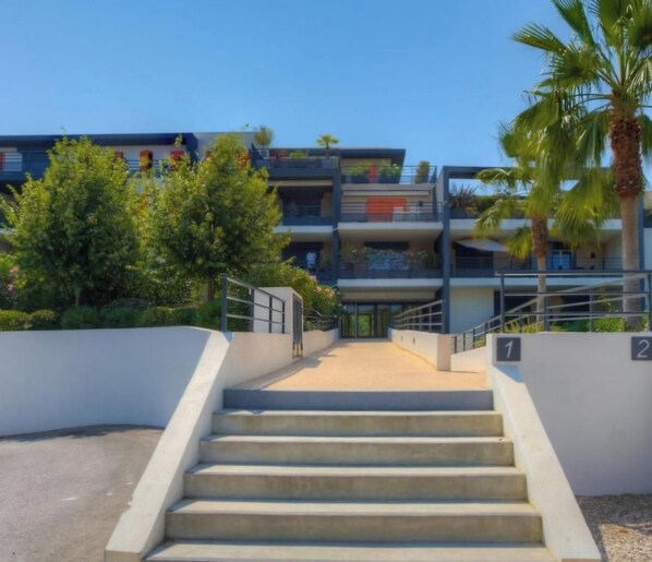 Enceinte de l’hébergement