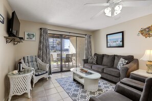 TV, DVD player, offices - Seaside Beach 2103- Ground level  beachside (Orange Beach)