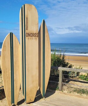 Camastros y toallas de playa 