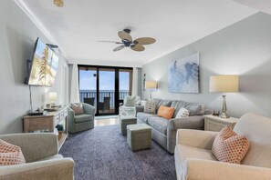 TV, offices - Phoenix I 1112-11th floor  splash pad  beachfront  2 bedrooms  2 baths (Orange Beach)