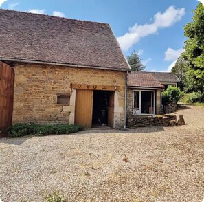 Exterior - Tranquility Studio (Thorey-sous-Charny)