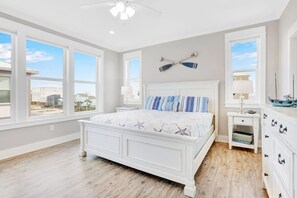 Desk, iron/ironing board, free WiFi, bed sheets - Life s Porpoise  A steps from beach  pool (Gulf Shores)