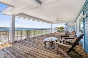 Terrace/patio - Lagoon Time Beach Home- Elevator  beach access (Gulf Shores)