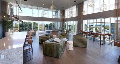 Chic Disneyland Retreat Pool Gym Fast Wifi