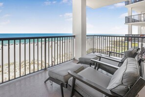 Property grounds - Palms 404- 4th Floor  Corner-unit  Beachfront  3 BEDROOMS  3 baths  sleeps 8 (Orange Beach)