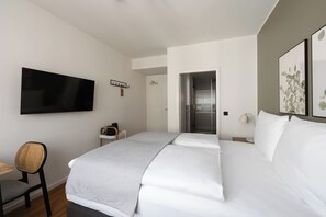 Classic Double Room | Individually decorated, individually furnished, desk, laptop workspace - Limehome Düsseldorf Pionierstraße (Düsseldorf)