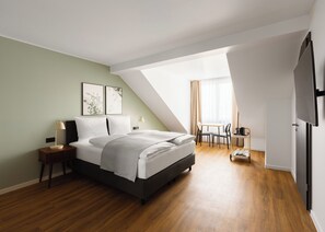 Doppia Comfort | Con stile personalizzato, con arredamento individuale, una scrivania