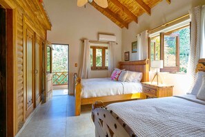 4 bedrooms, desk, iron/ironing board, bed sheets - ®4BR{Wood~Mountain~Villa} @Jarabacoa +Heated Pool (Jarabacoa)
