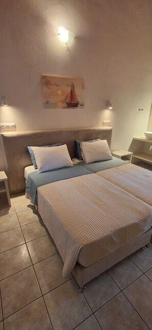 1 bedroom, iron/ironing board, WiFi - viila kavourakia Studio - Garden View (4CRX+VJ Skiathos, Magnisias)