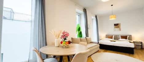 Studio, 1 King Bed with Sofa bed | Interior