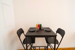 Apartment | Dining - Vienna Hills Living (Wien)