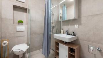 Studio, trang thiết bị hỗ trợ người có khó khăn khi di chuyển | Phòng tắm