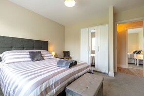 Room - Mitchelstown  - Spacious 4 Bed/2 Ens. Bungalow Close to all Amenities (Co.Cork)