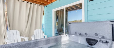 Bain à remous extérieur