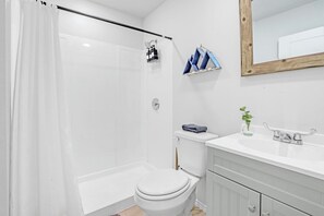 Towels - Private Hot Tub Apartment | Hill Country Getaway Near Canyon Lake (Canyon Lake)