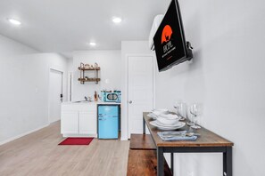 Fridge, microwave, coffee/tea maker, cookware/dishes/utensils - Peaceful Canyon Lake Getaway | Modern 1BR Retreat with Shared Scenic Areas (Canyon Lake)