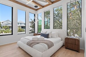 5 bedrooms, free WiFi, bed sheets - Coastal Lifestyle Magazine - Sand + Sky - Adjacent to Luxury Resort Pool! (Santa Rosa Beach)