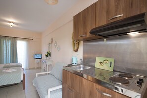 Standard Studio | Private kitchenette