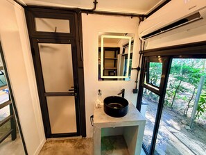 Deluxe Triple Room, Partial Sea View | Interior - Galu Ecolodge (Diani Beach)