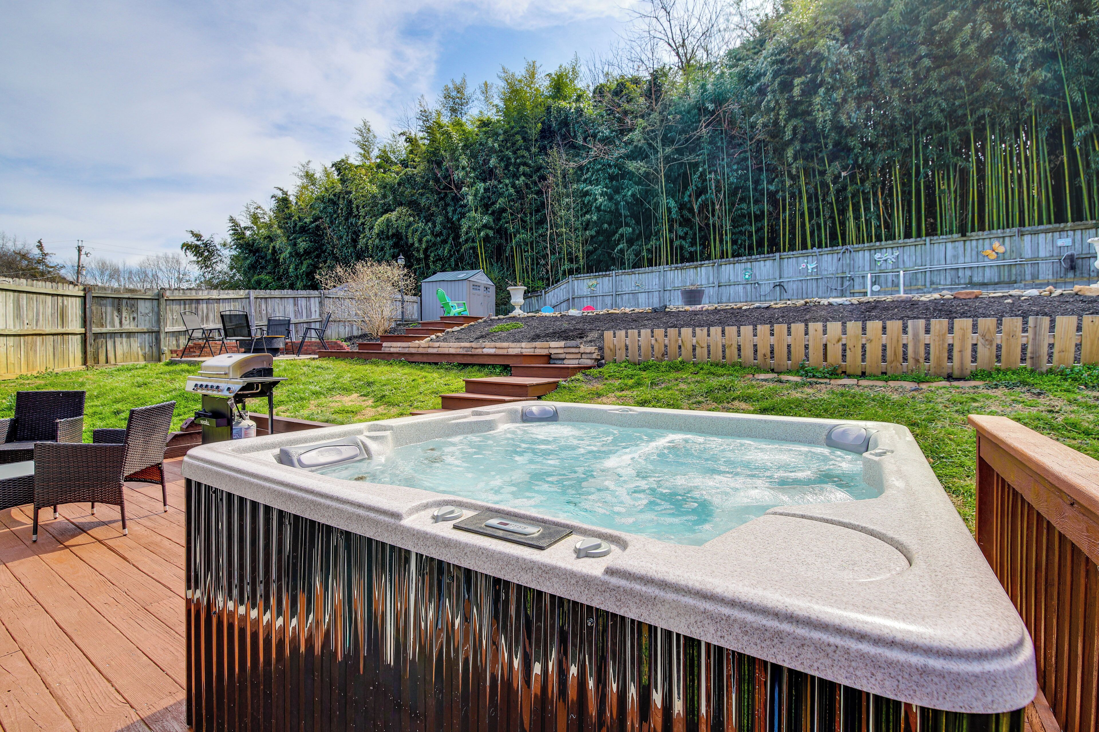 บ้านพัก (4 Bedrooms) | ด้านหน้าที่พัก