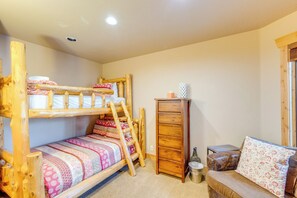 Interior - Ski-in/ski-out! Mtn-view Donnelly Home w/ Hot Tub (Donnelly)