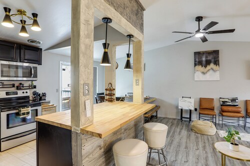 6 Mi to Dtwn Toledo! Family-friendly Haven w/ Deck