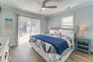 House (3 Bedrooms) | Interior - < 1 Mi to Beach: Oak Island Retreat w/ Swim Spa! (Oak Island)