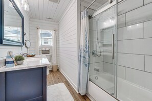 House (3 Bedrooms) | Interior - < 1 Mi to Beach: Oak Island Retreat w/ Swim Spa! (Oak Island)