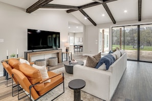 House (3 Bedrooms) | Front of property