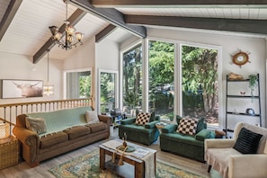 Talo (6 Bedrooms) | Majoituspaikan julkisivu