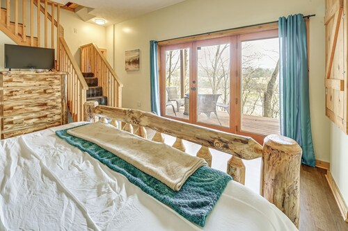Lake Cumberland Log Cabin Near 3 Boat Ramps