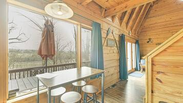 House (1 Bedroom) | Interior