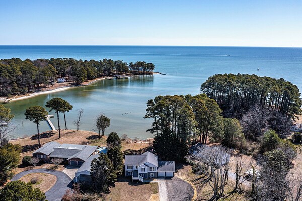 Waterfront Gem W/ Deck & Views On Chesapeake Bay! - Reedville, VA