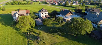 Private Villa Moka near Bled with AC, Wi-Fi, free parking, BBQ, huge garden