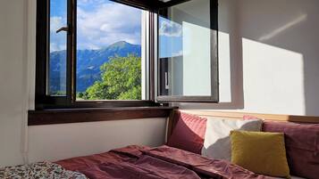 3 chambres, fer et planche Ă repasser, Wi-Fi gratuit, draps fournis