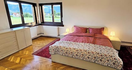 3-bedroom villa near Bled with AC, Wi-Fi, private parking and fairytale garden