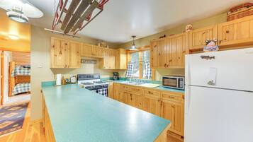 Rumah (2 Bedrooms) | Interior