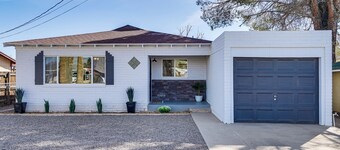 Group-friendly Oasis Near Roper Lake State Park!