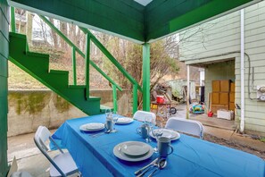 Apartment (1 Bedroom) | Interior - Pool Table & Shared Sauna! Potomac River Basecamp (Westernport)