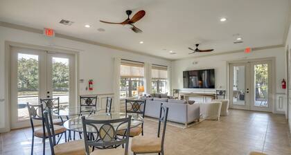 Beach, Eats, Shops! Sunny Stay By European Village