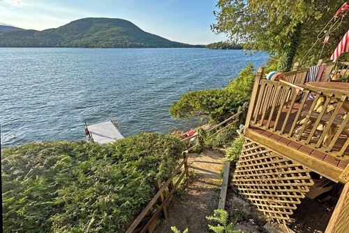 Family-friendly charming lakefront home on quiet northern Lake George, NY