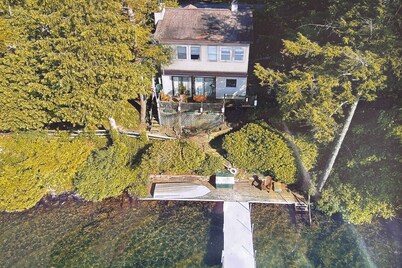 Family-friendly charming lakefront home on quiet northern Lake George, NY