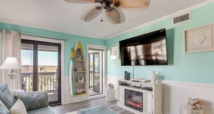 Golden Mile Getaway Steps From the Beach