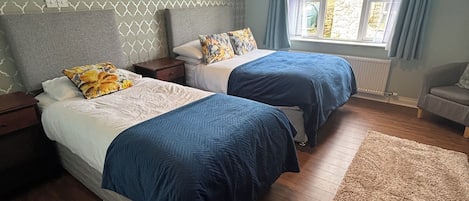 2 chambres, fer et planche Ă repasser, Wi-Fi, draps fournis