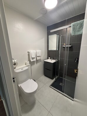 Bathroom - Spacious two bedroom apartment in a vibrant central location. (CE)