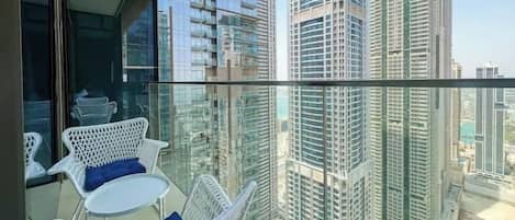 Departamento, balcón, vista a la ciudad | Vista del balcón