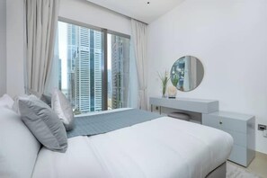 Apartment, Balkon, Stadtblick | Zimmersafe, individuell dekoriert, individuell eingerichtet