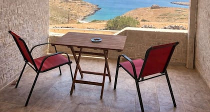 Tainaros Rooms - Beachfront Summer Getaway